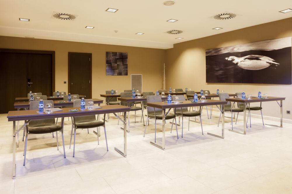 Ac Hotel Gava Mar Zewnętrze zdjęcie