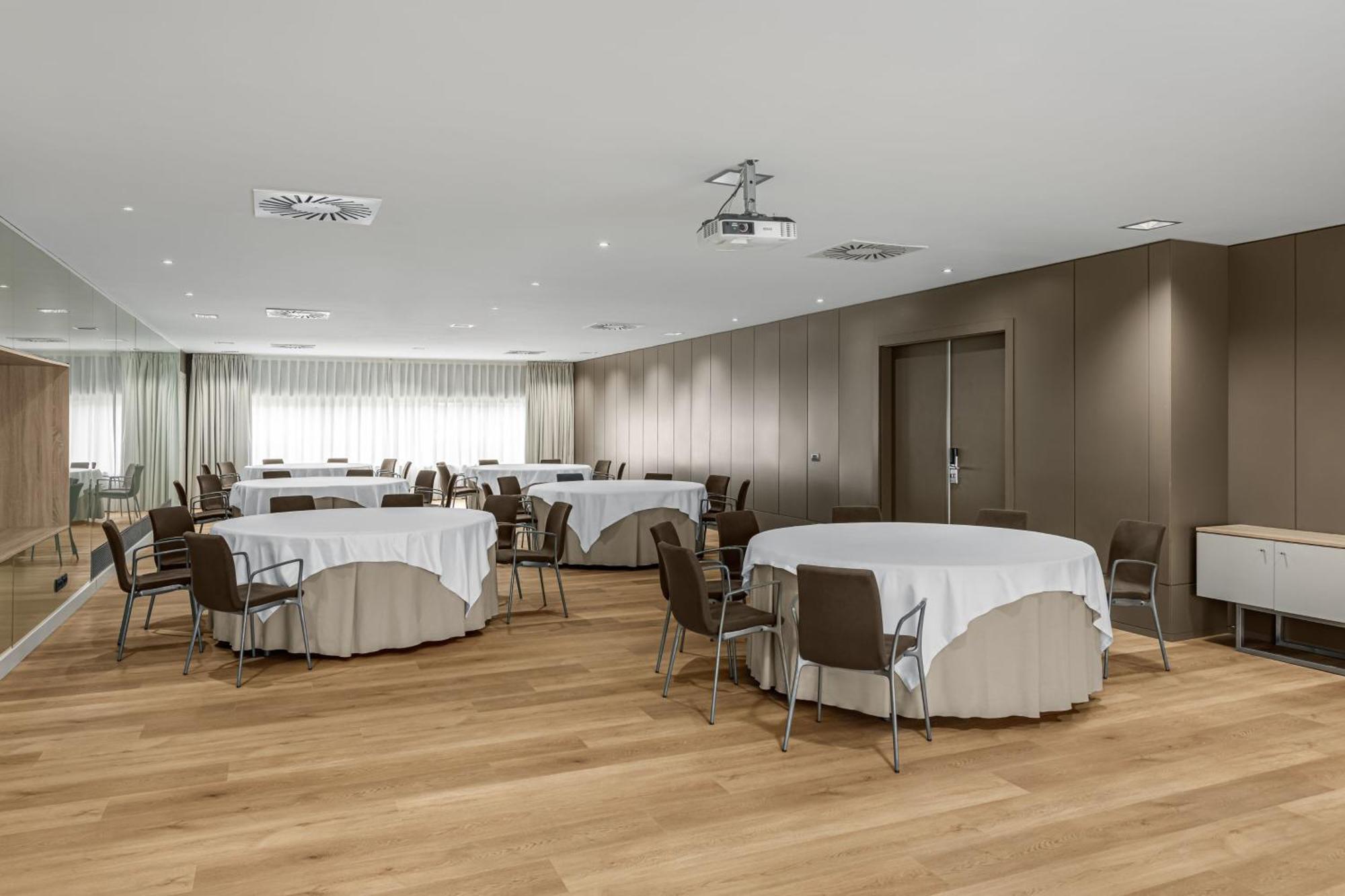 Ac Hotel Gava Mar Zewnętrze zdjęcie